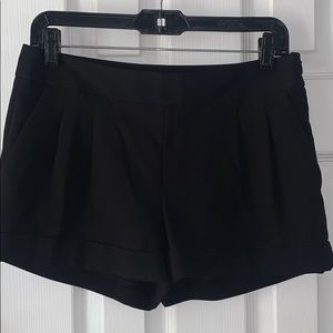 Express Women’s Short-Pants